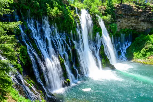 McArthur-Burney Falls, CA, USA