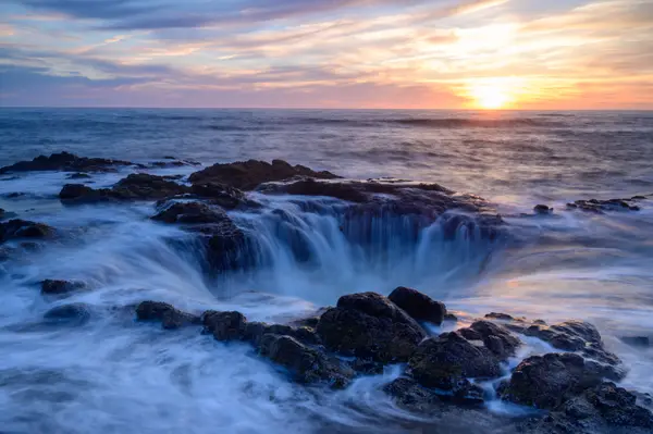 Thor's Well, OR, USA