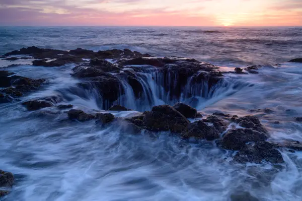 Thor's Well, OR, USA