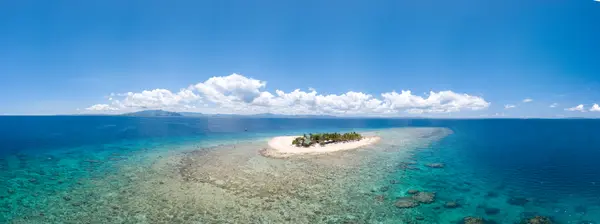 South Sea Island, Fiji